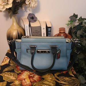 🌹 SOLD SOLD SOLD Coach color block satchel